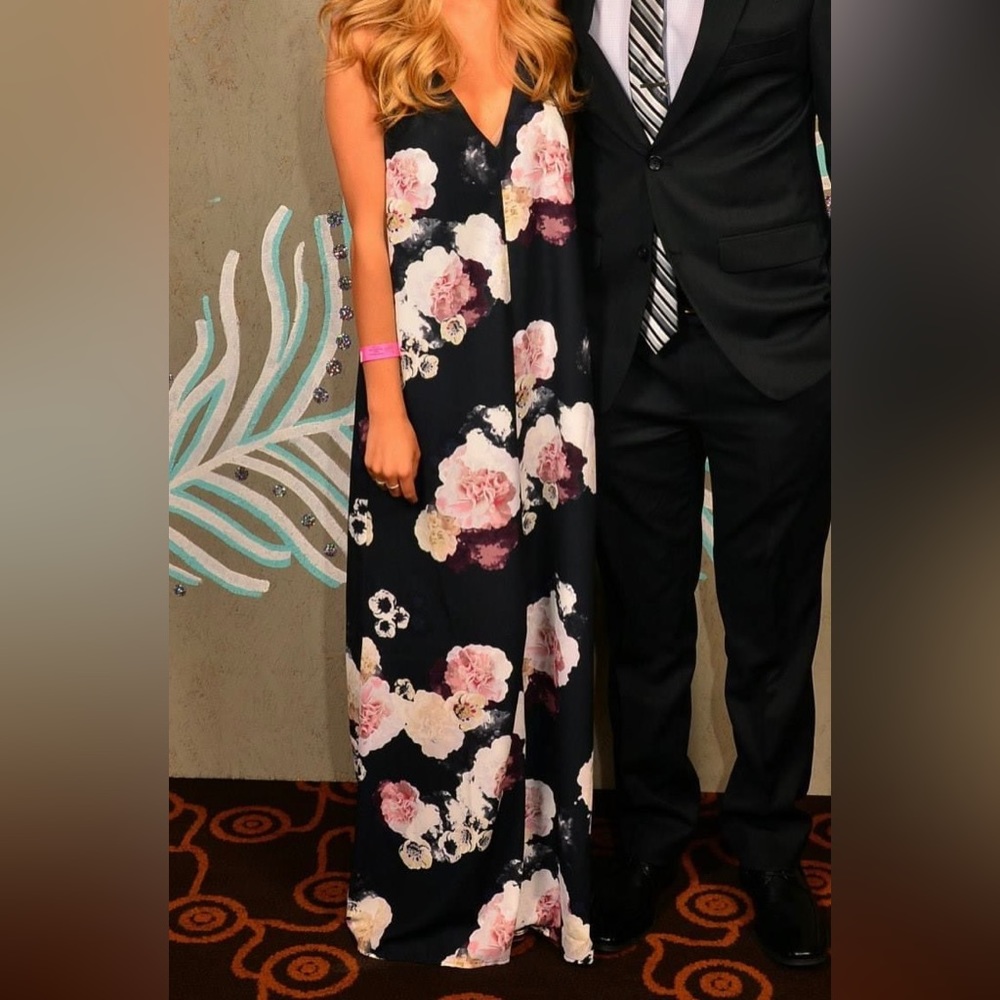 Keepsake the Label maxi dress in dark flower bloom - Picture 7 of 9